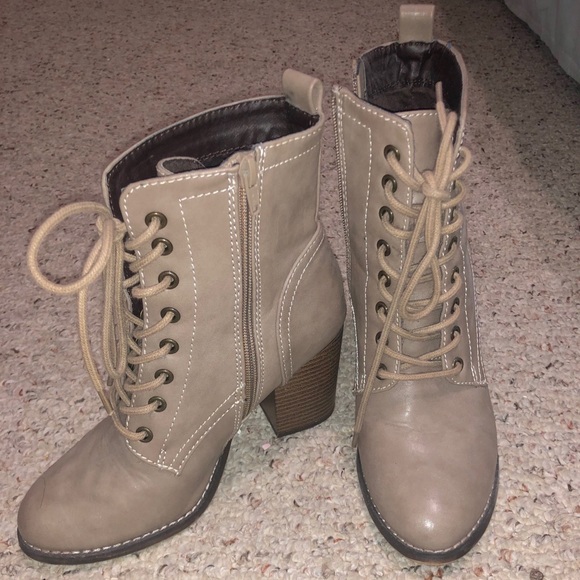 Candie's Shoes - Cute booties!